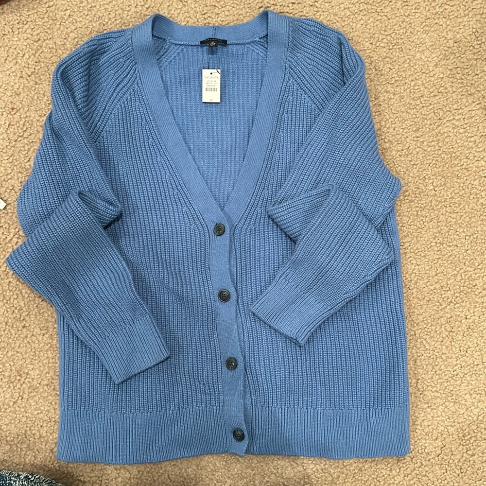 NWT Blue TALBOTS V-neck Half Buttoned Down top Size M